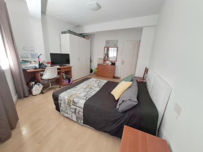 Se vende piso céntrico en Ribeira