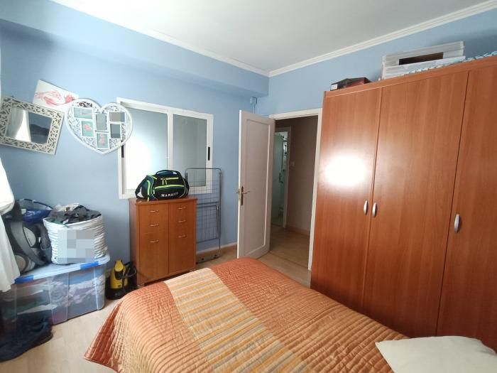 Se vende piso céntrico en Ribeira