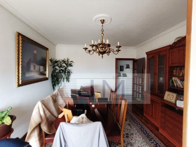 Se vende piso con magníficas vistas en Ribeira