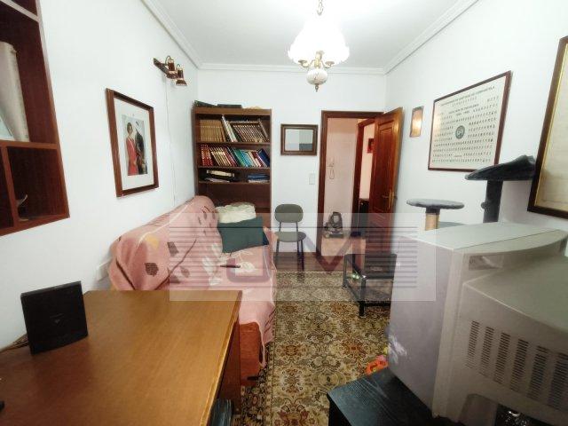 Se vende piso con magníficas vistas en Ribeira