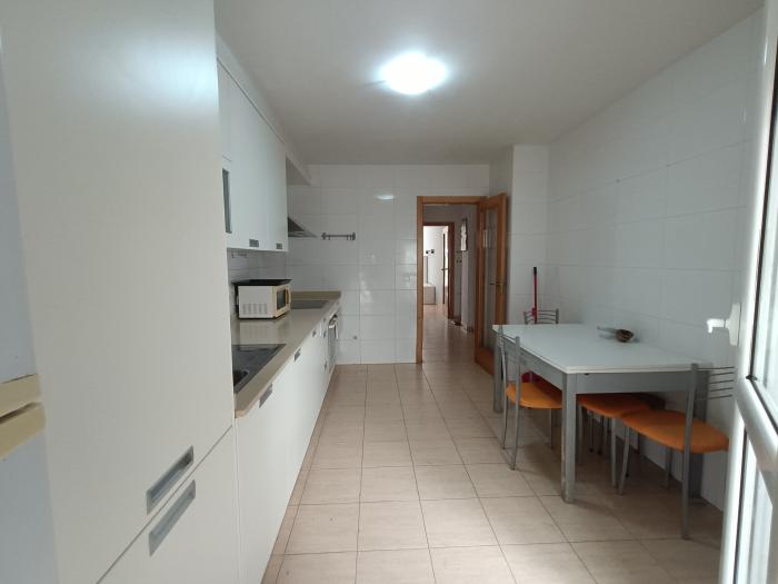 Apartamento de 2 habitaciones con patio