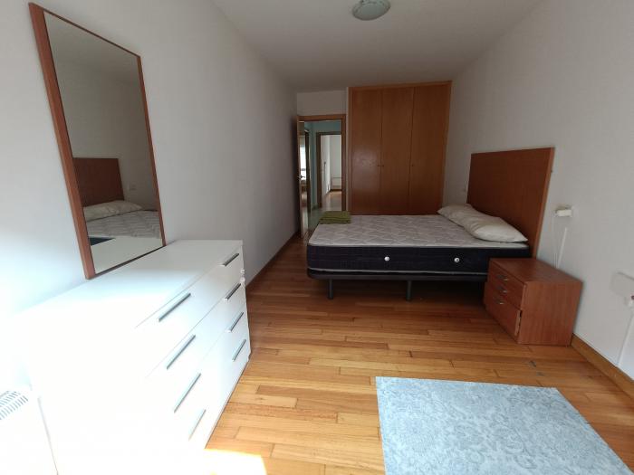 Apartamento de 2 habitaciones con patio