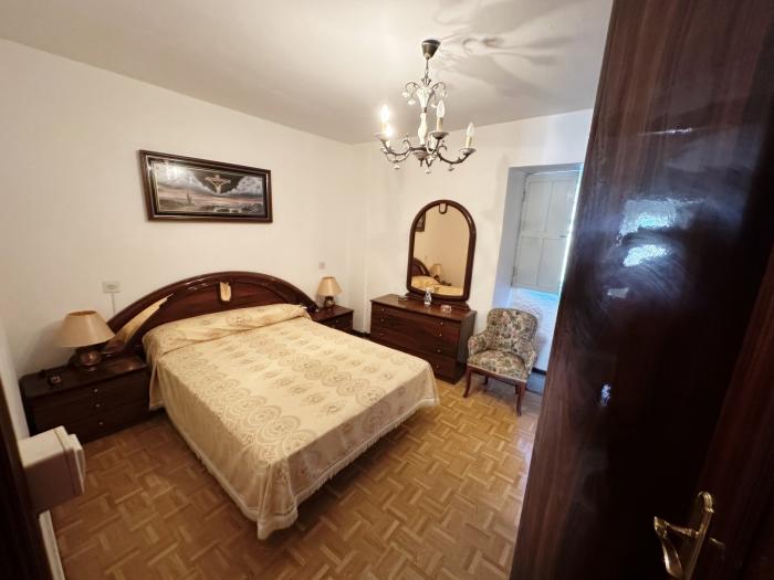 Se vende casa con terreno en Olveira