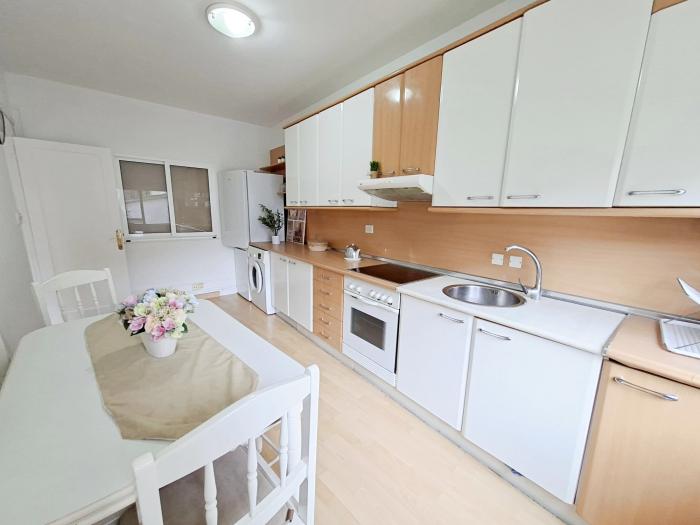 Se vende piso céntrico en Ribeira