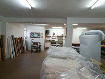 se alquila local comercial en Ribeira
