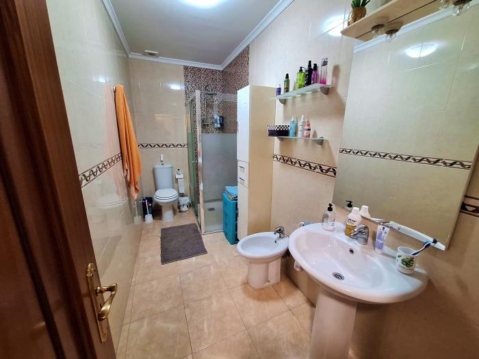 Se vende apartamento bien situado en Ribeira