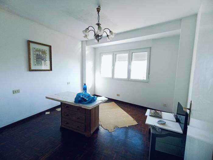 se vende piso de 3 dormitorios con vistas al mar en Ribeira