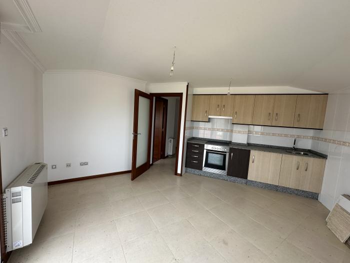 Se vende apartamento en Aguiño con terraza y vistas