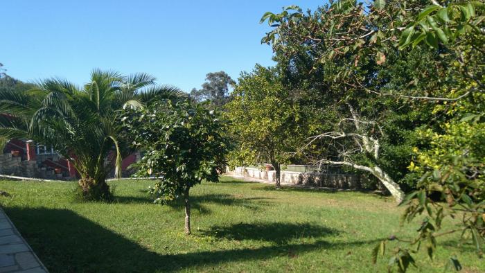 Se vende magnífico chalet con piscina en Ribeira