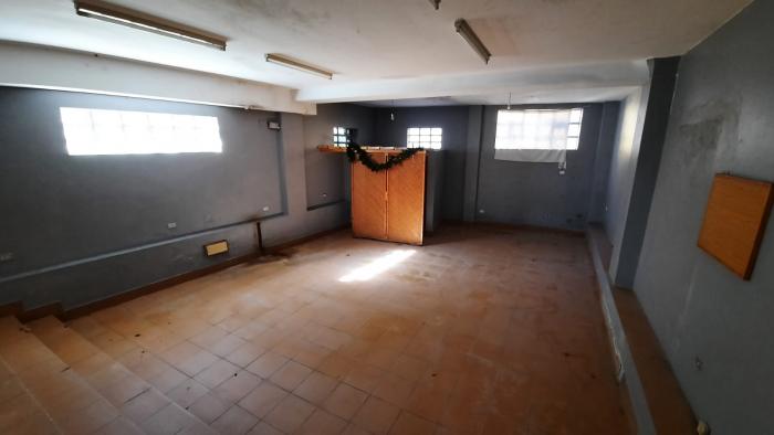 Se vende sótano acondicionado en Ribeira