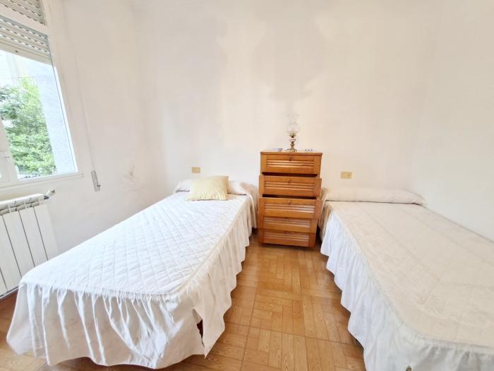 Se vende casa con jardín en Ribeira