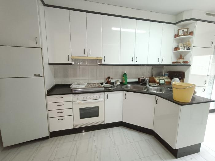 Se vende piso cerca del ayuntamiento 