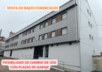 Se venden bajos comerciales en Ribeira