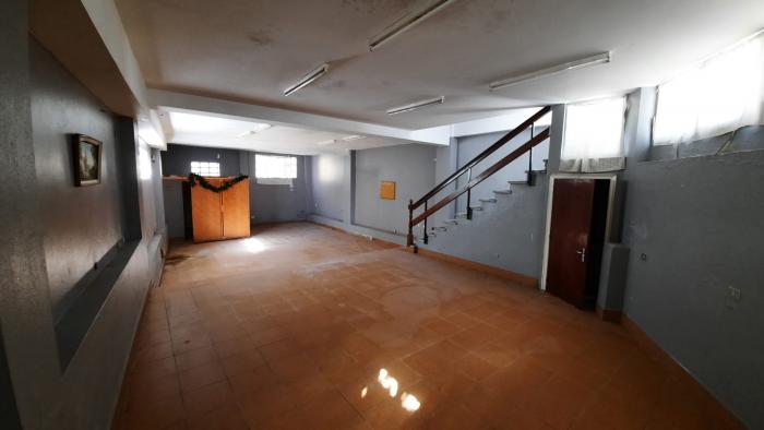 Se vende sótano acondicionado en Ribeira