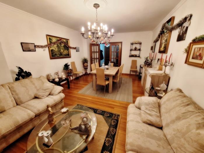 Se vende piso amplio cerca de Coroso