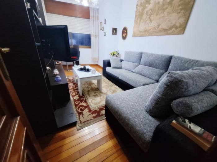 Se vende piso amplio cerca de Coroso