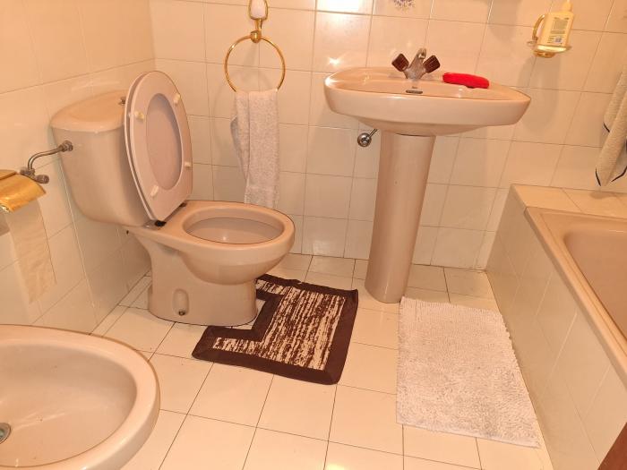 Se vende piso amplio cerca de Coroso