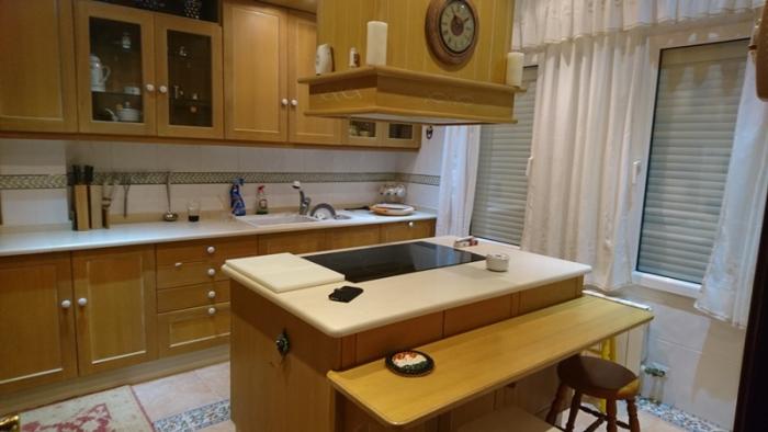 Se vende casa con jardín a un paso de Coroso