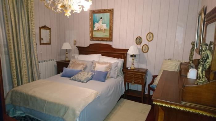 Se vende casa con jardín a un paso de Coroso