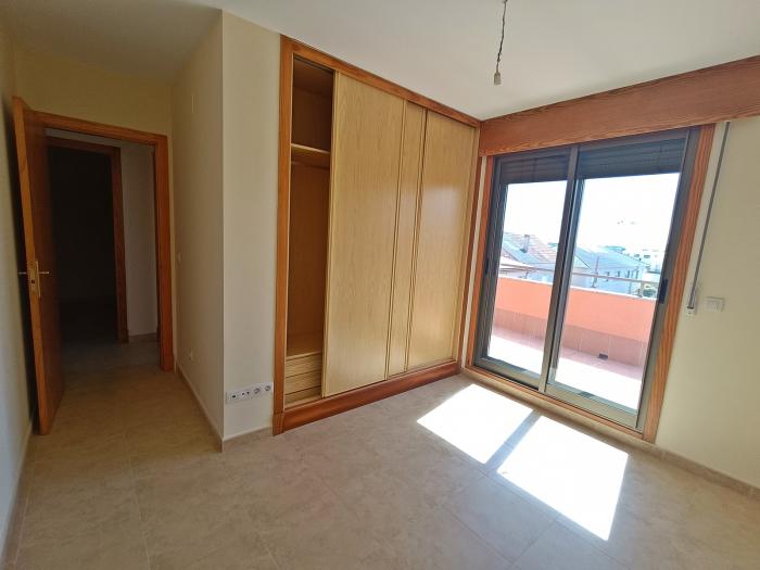 Se vende ático con 2 terrazas y vistas al mar en Aguiño