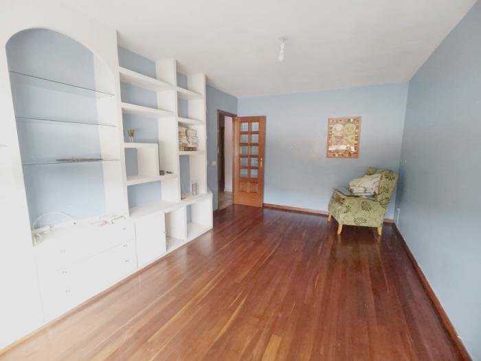 Se vende piso de 3 dormitorios en Ribeira