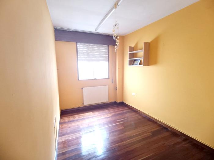 Se vende piso de 3 dormitorios en Ribeira