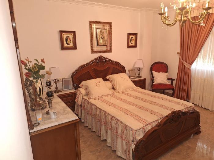 Se vende magnífico chalet en la zona de Areeiros, Castiñeiras