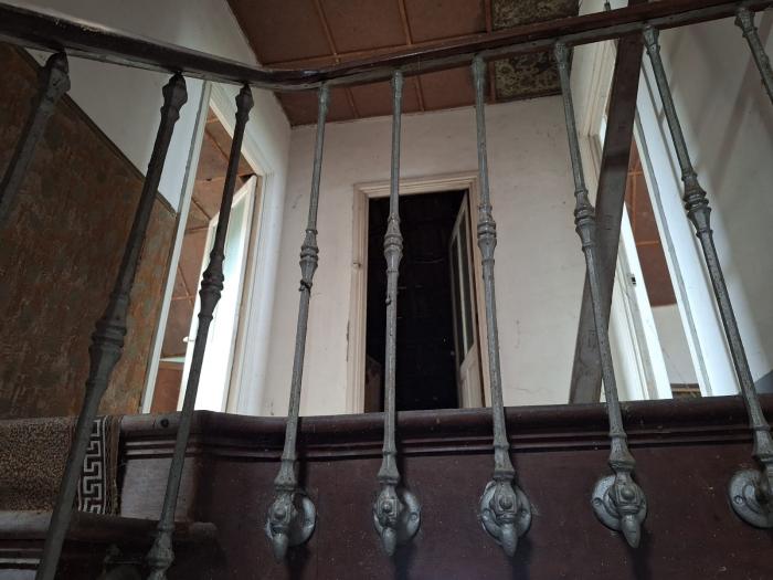 Se vende casa para restaurar en Oleiros