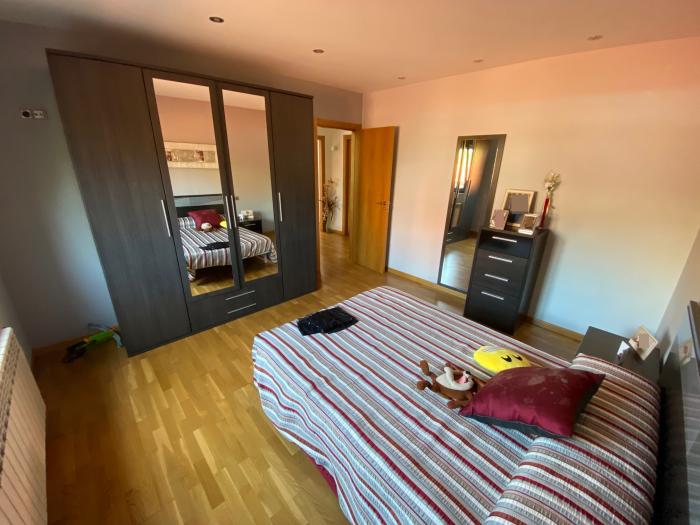 Se vende chalet con piscina en Ribeira