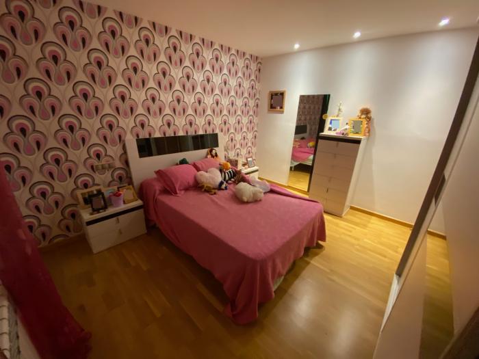 Se vende chalet con piscina en Ribeira
