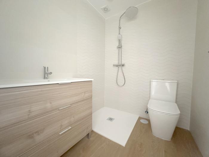 Se vende apartamento de dos dormitorios en obra Carqueixa
