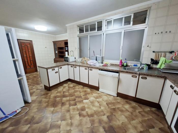 Se vende piso en el centro de Ribeira