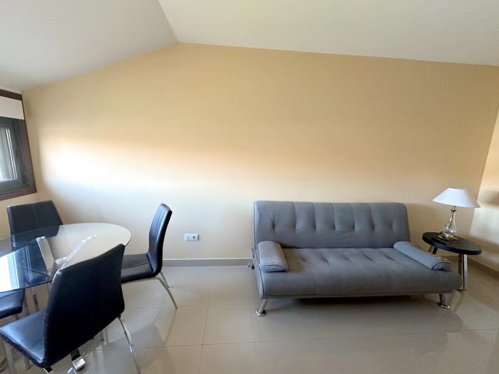 Se vende ático con vistas al mar en Aguiño
