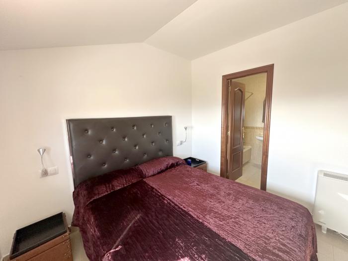 Se vende ático con vistas al mar en Aguiño