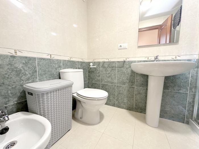 Se vende ático con vistas al mar en Aguiño