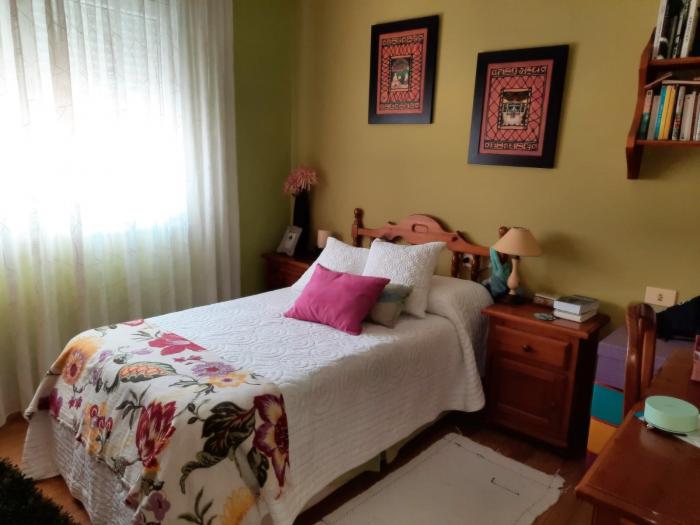 Se vende piso en muy buen estado en Ribeira