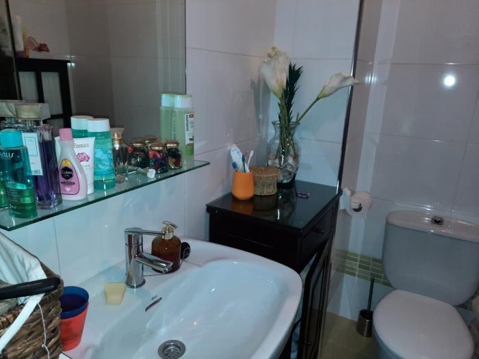 Se vende piso en muy buen estado en Ribeira