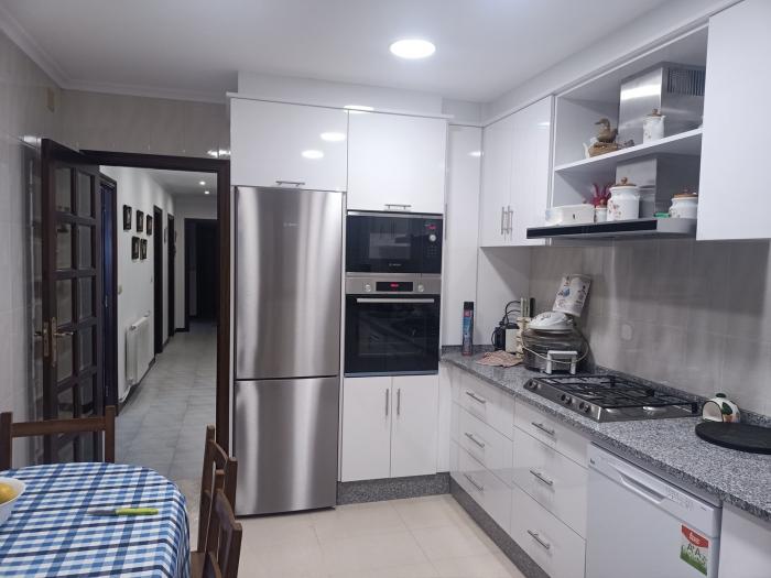 se vende piso con bonitas vistas al mar en Ribeira