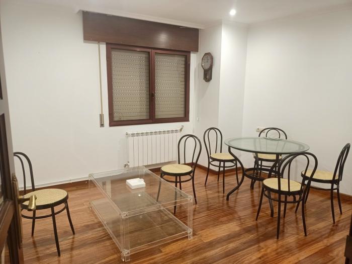 se vende piso con bonitas vistas al mar en Ribeira