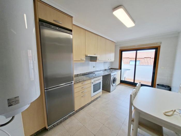 Se vende ático en Ribeira: 4 habitaciones, 2 baños, garaje y trastero