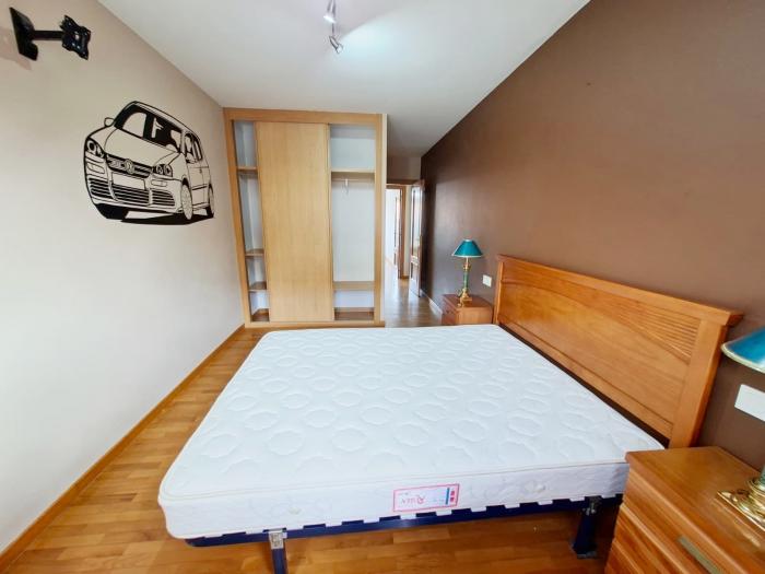 Se vende ático en Ribeira: 4 habitaciones, 2 baños, garaje y trastero
