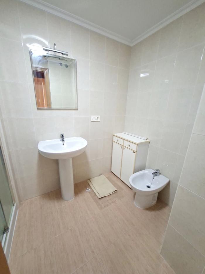 Se vende ático en Ribeira: 4 habitaciones, 2 baños, garaje y trastero