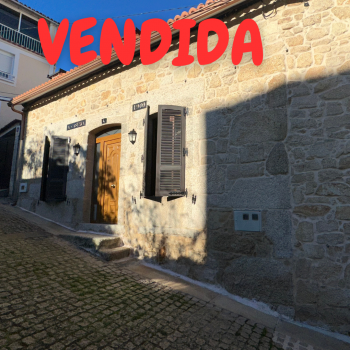 Se vende casa de piedra totalmente restaurada en Ribeira