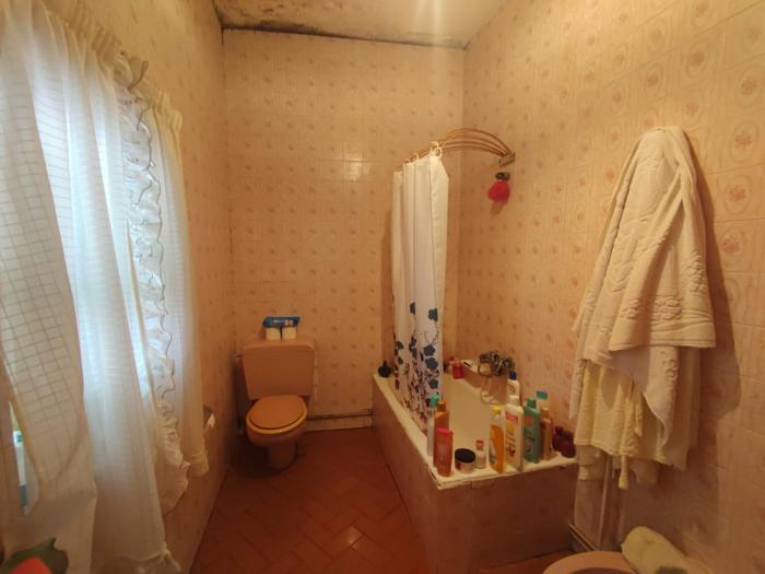 Se vende casa en pobra do caramiñal 