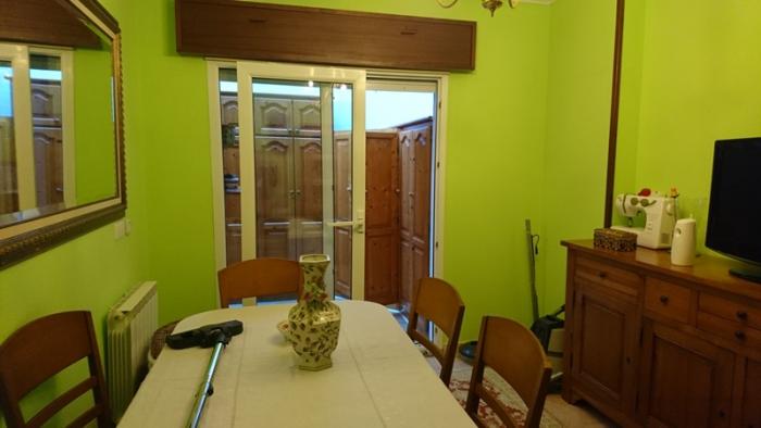 Se vende casa con jardín a un paso de Coroso