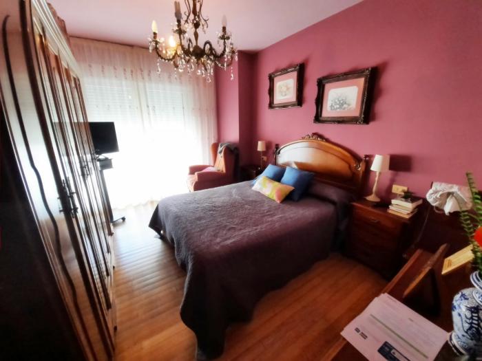 Se vende piso en muy buen estado en Ribeira