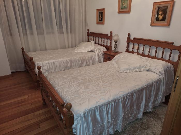 Se vende piso amplio cerca de Coroso