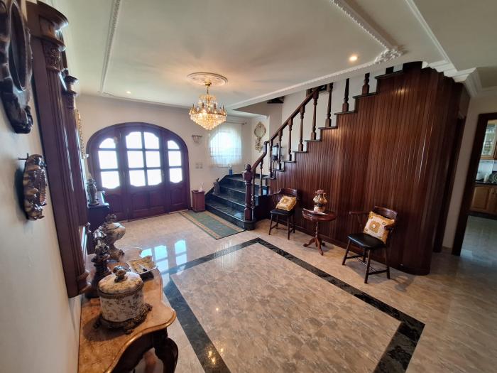 Se vende magnífico chalet en la zona de Areeiros, Castiñeiras