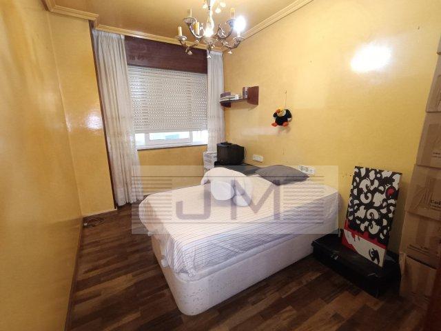 Se vende piso con magníficas vistas en Ribeira