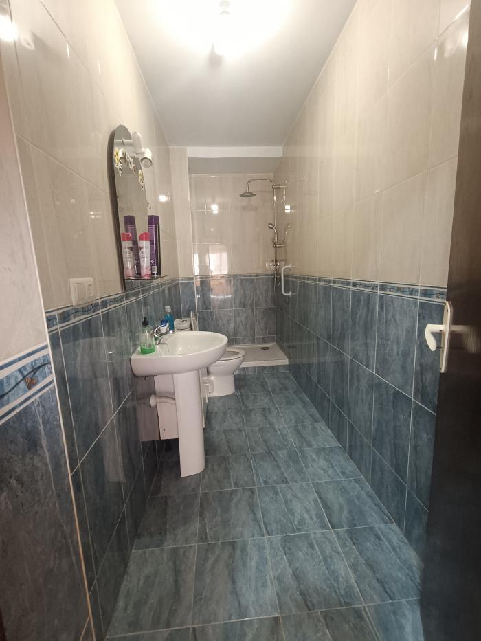 Se vende piso a muy buen precio en Ribeira